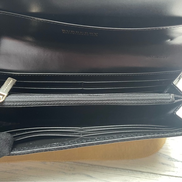 NWOT⚜️ Burberry Haymarket Check Molly Wallet - Picture 5 of 9